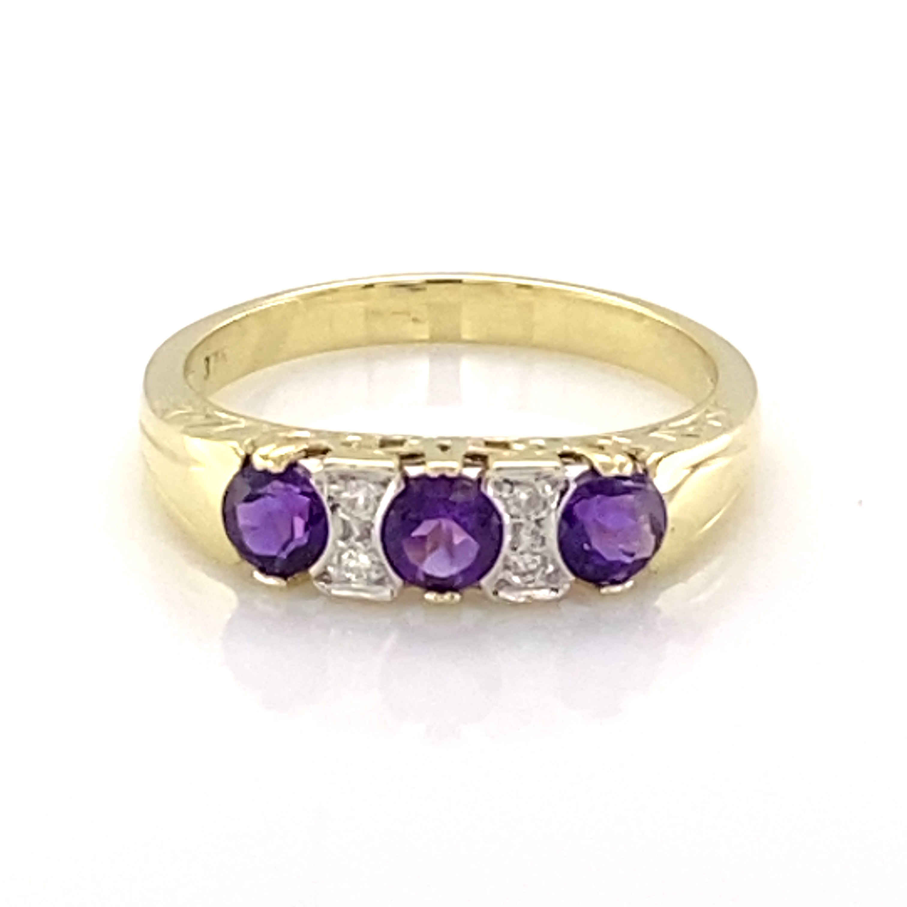 9YG AMTHYST & DIAMOND RING