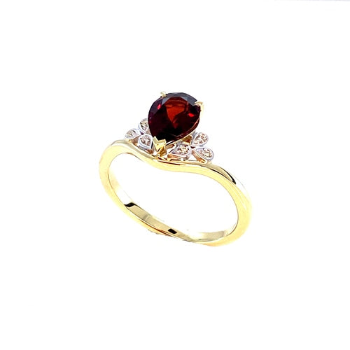 9YG 1 X GARNET 8X6MM PEAR CLAW DIAMOND 6=.03CT SI3 JKL BEZEL SET RING